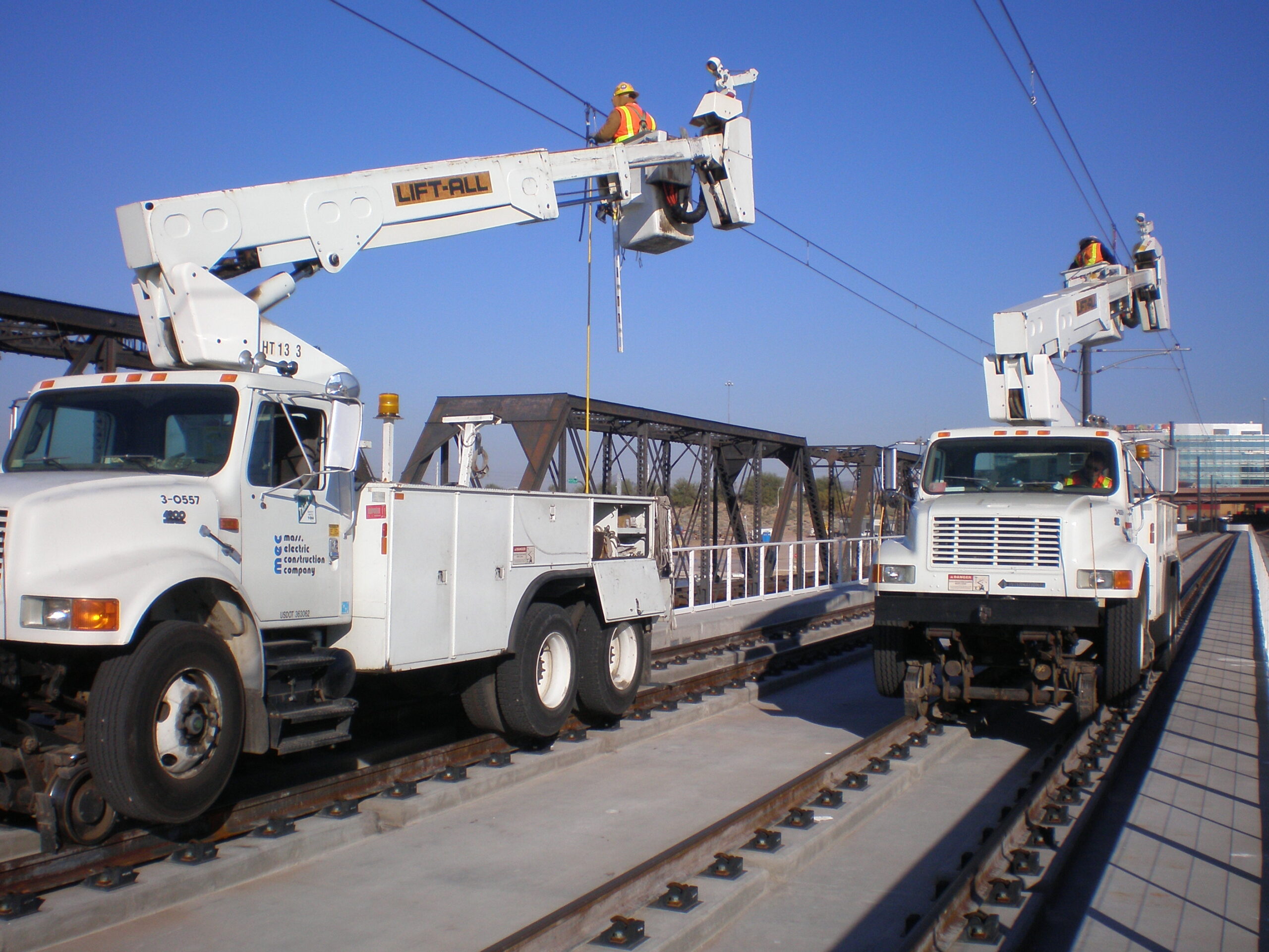 CENTRAL PHOENIX/EAST VALLEY LIGHT RAIL TRANSIT PROJECT