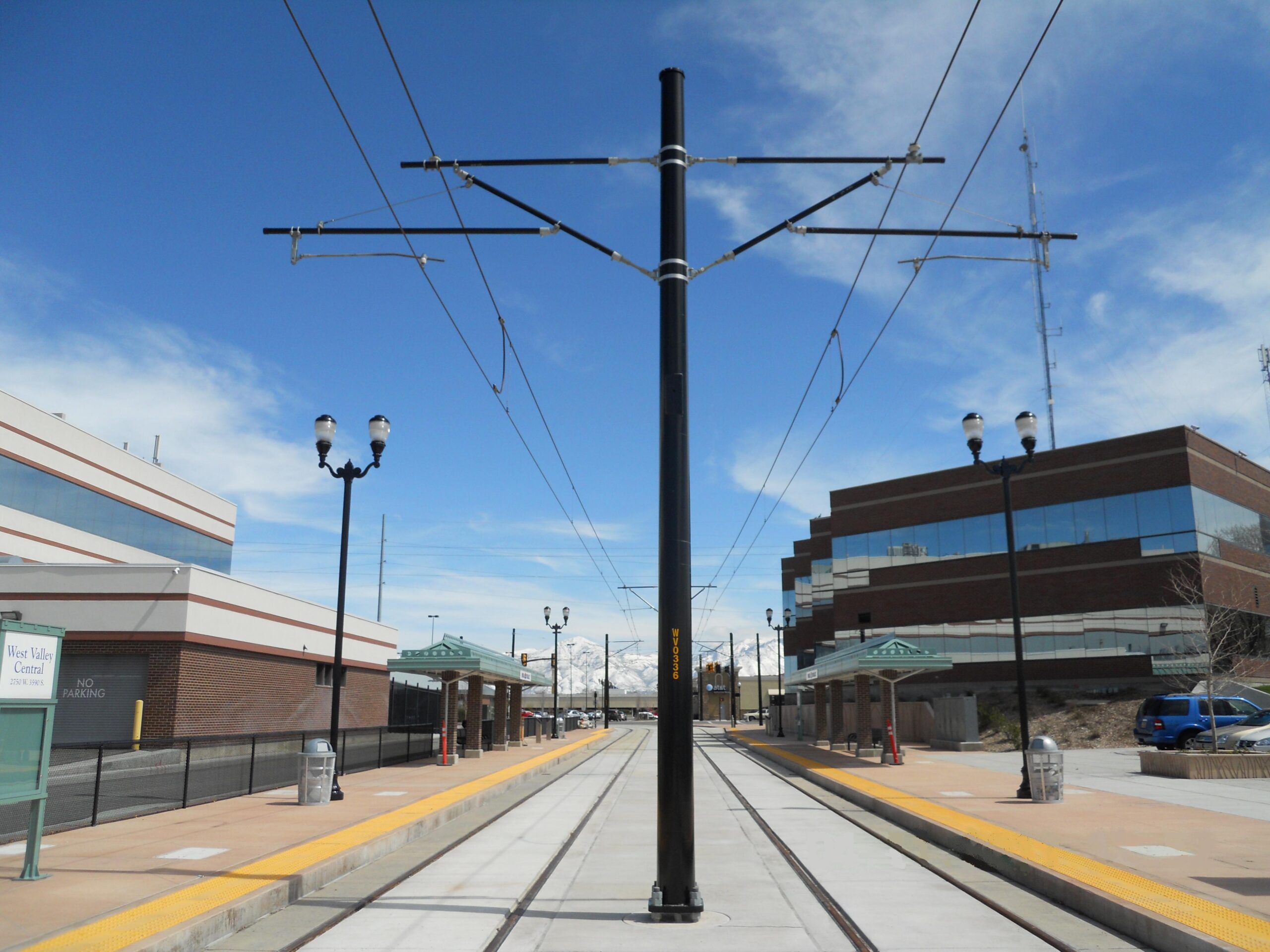 TRAX LIGHT RAIL SYSTEM